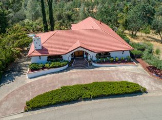 615 Royal Oaks Dr, Redding, CA