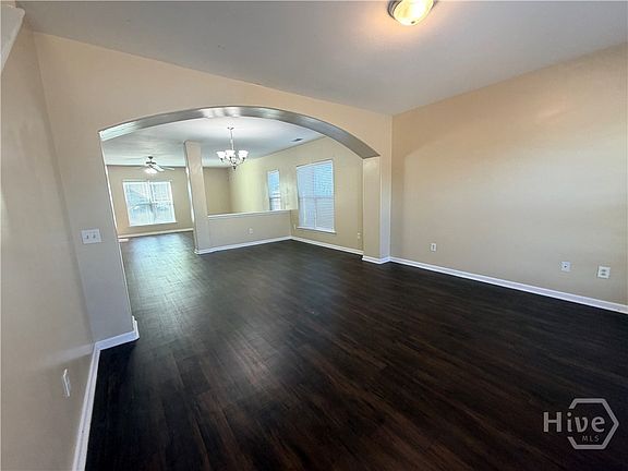 4th image of 137 Lake House Road