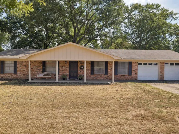 604 Gemi Dr, Longview, TX 75604