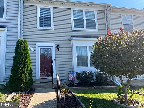 4th image of 19 Applegrath Ct
