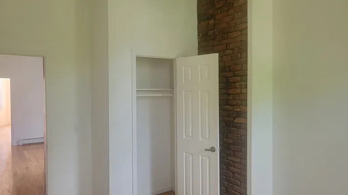 Rented by Obiajula Ugbomah, LREB | media 8