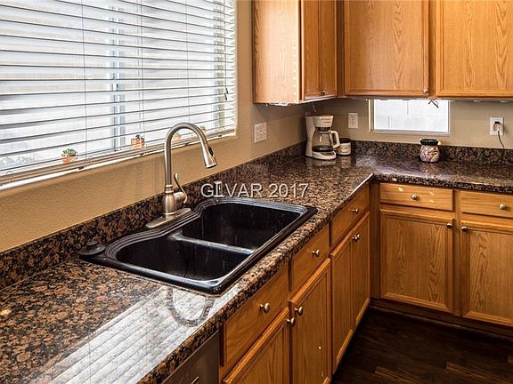 5th image of 1109 Cypress Falls Ct