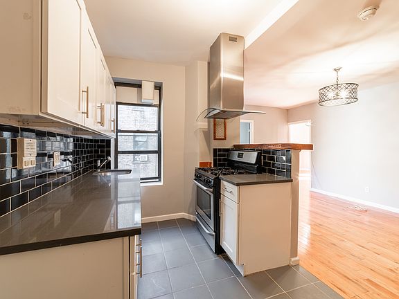 2nd image of 873 Bergen St #13