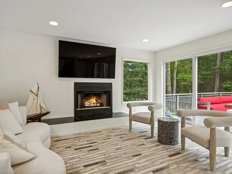 7 Pond Park Pl — Photo 2