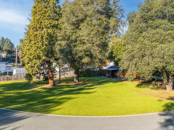 1720 Hickory Court, Ukiah, CA 95482