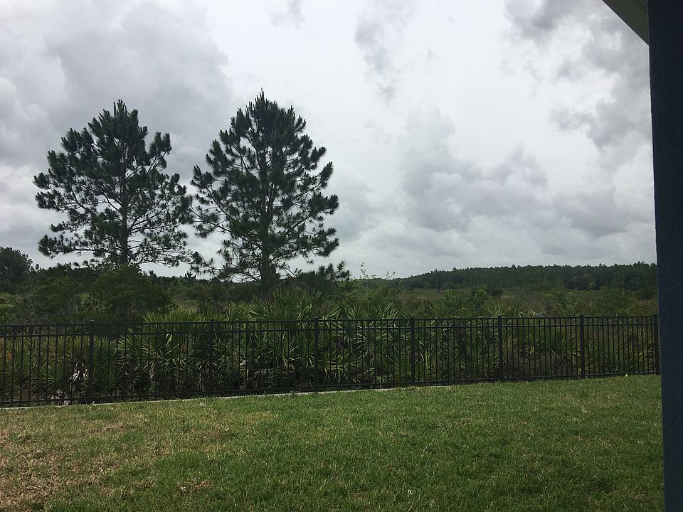 1st image of 31722 Fairhill Dr