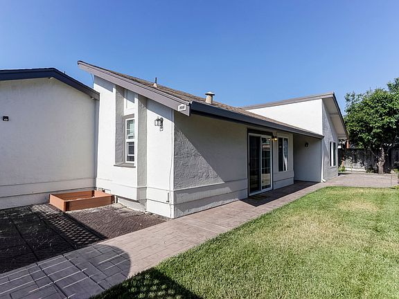 3rd image of 5333 Mayten Grove Ct