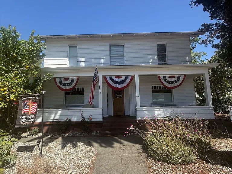 1240 Randolph St #B — Photo 1