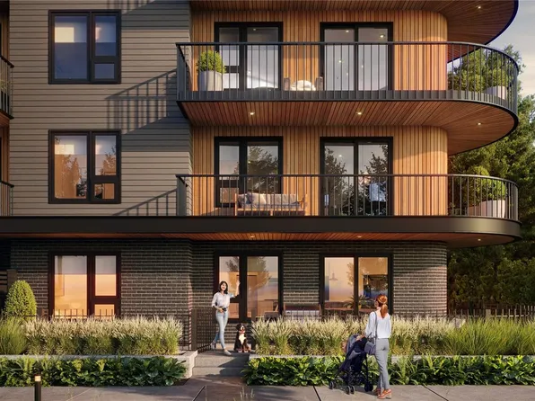 1075 Tillicum Rd #108, Esquimalt, BC V9A 2A4