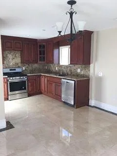 KITCHEN DETAIL