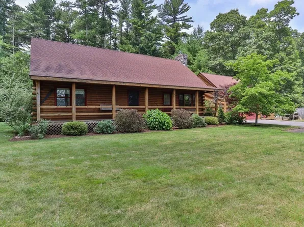 51 Carver Rd, Wareham, MA 02571