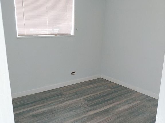 5th image of 1577 Tamarac St