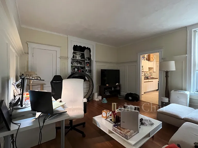 1118 Commonwealth Ave #1A — Photo 3