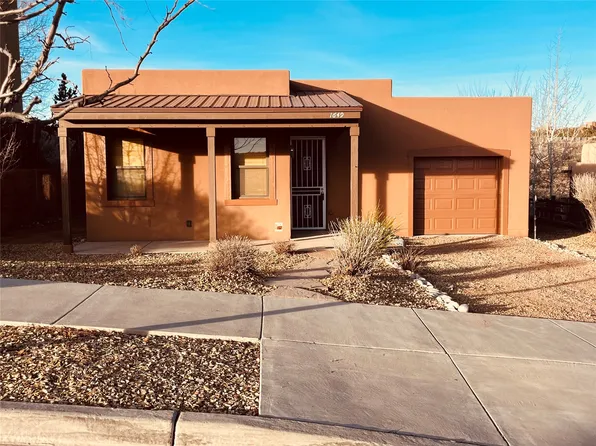 1649 Placita De Luna, Santa Fe, NM 87506