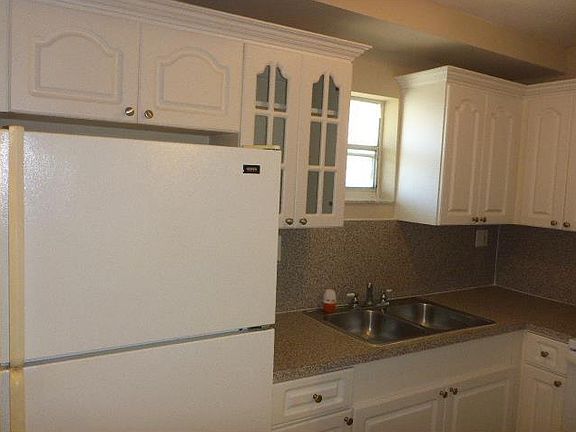 2nd image of 399 NW 72nd Ave APT 312