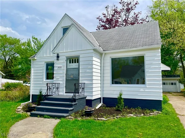 4269 W 217th St, Fairview Park, OH 44126