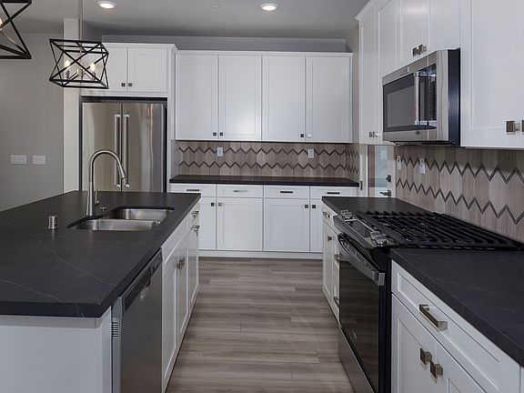 Residence 3 - NEW - Kitchen