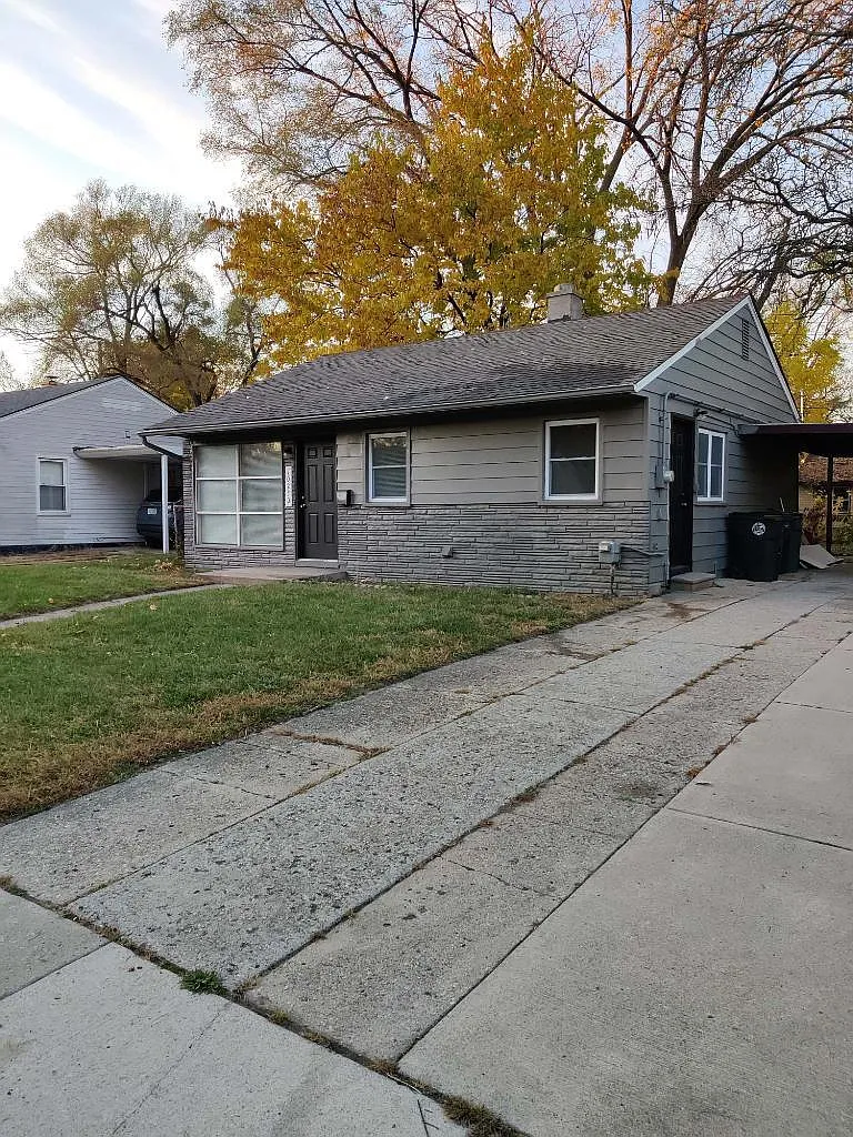 10230 Corning Ave photo 1