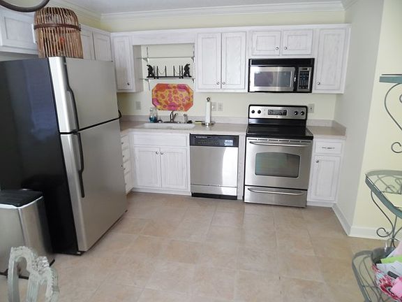 2nd image of 301 Edinburg Way