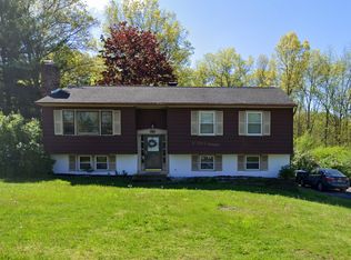 89 Barnes Rd, Washingtonville, NY 10992