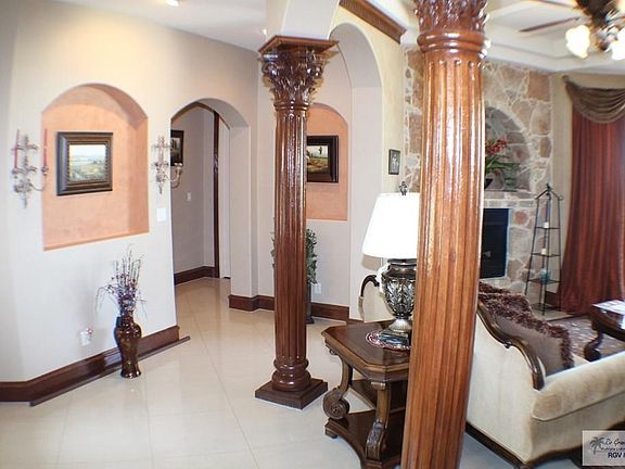 3rd image of 25987 El Caribe Cir E