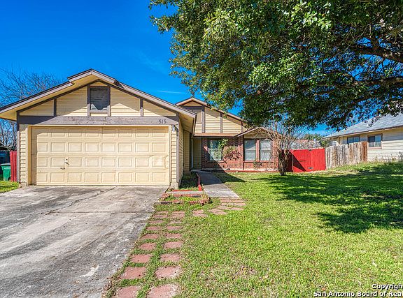 3rd image of 515 Saddlebrook Dr