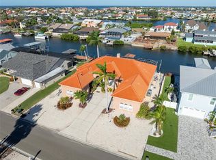 825 Birdie Way, Apollo Beach, FL 33572