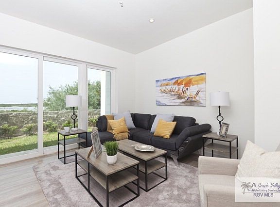 2nd image of 6101 Padre Blvd #203