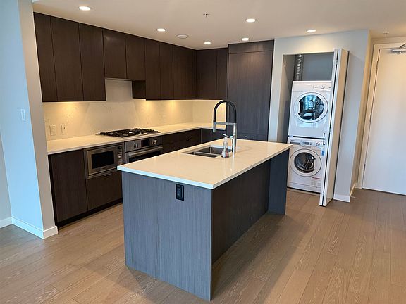 2nd image of 2888 Cambie St #806