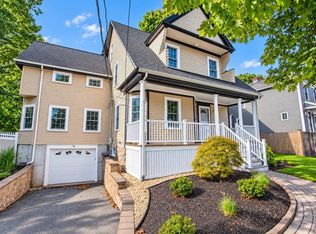 84 Spring St, Wakefield, MA 01880