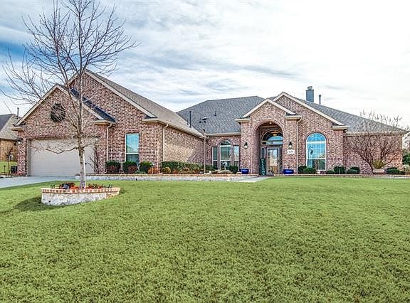 2nd image of 1431 Brewer Ln