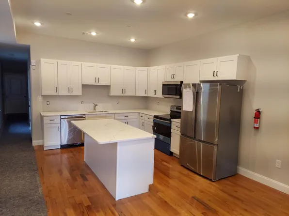 5028 Greene St Floor 1, Philadelphia, PA 19144