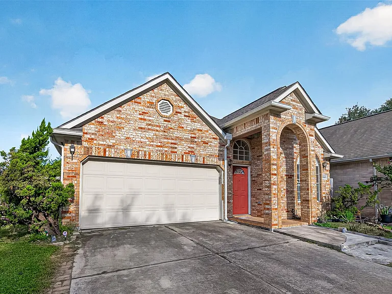 8503 Raybluff Ln — Photo 3