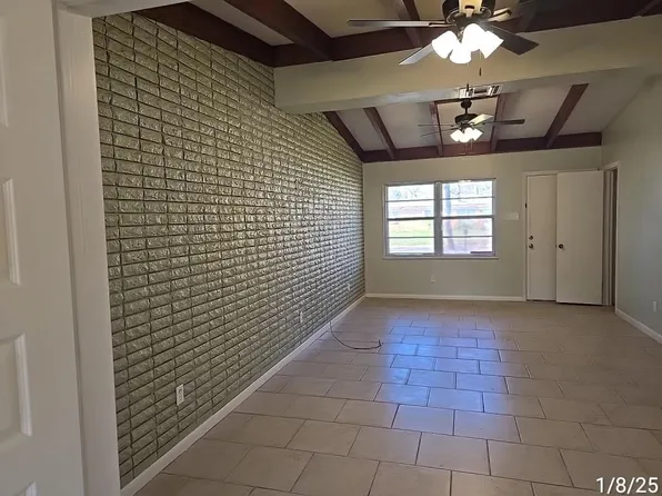 1803 Roscommon Dr, Alexandria, LA 71303