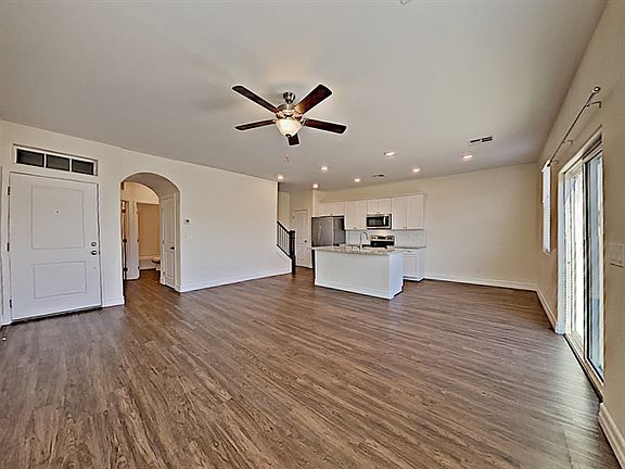 4th image of 979 Nerone Ave