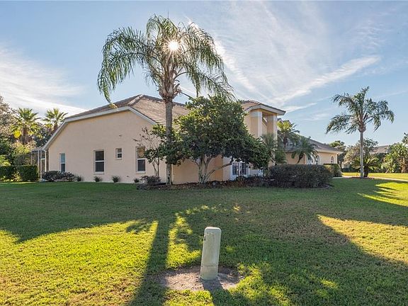 3rd image of 30422 Laurelwood Ln