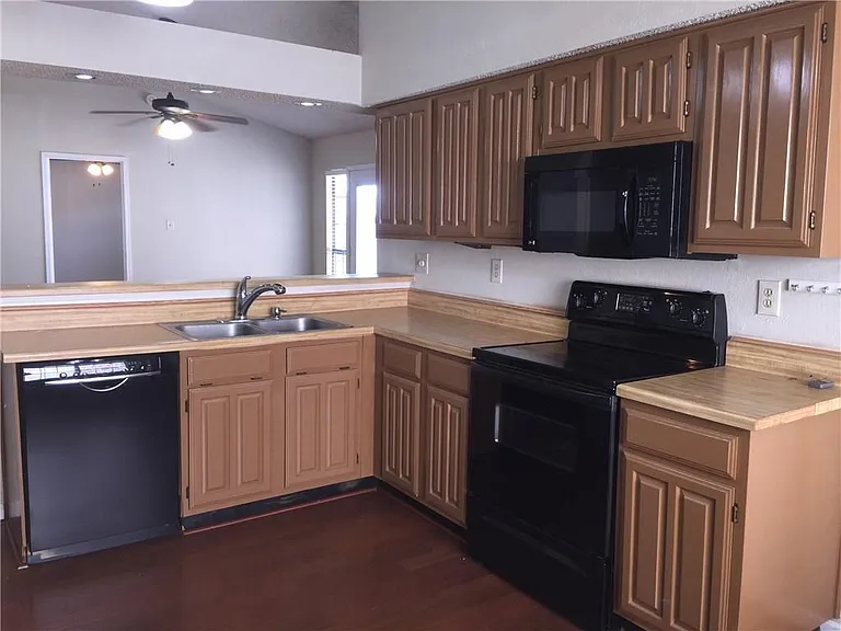 4513 Keys Dr — Photo 8