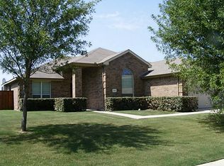 950 W Cedar St, Celina, TX 75009
