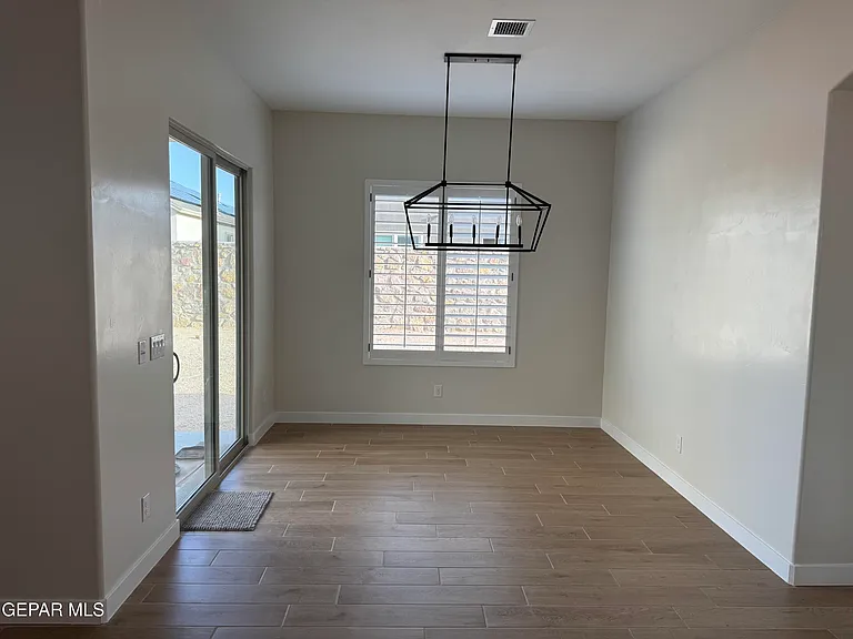 13988 Summer Hail Ave — Photo 4