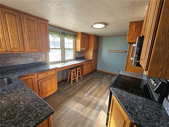 4th image of 908 New Castle Rd