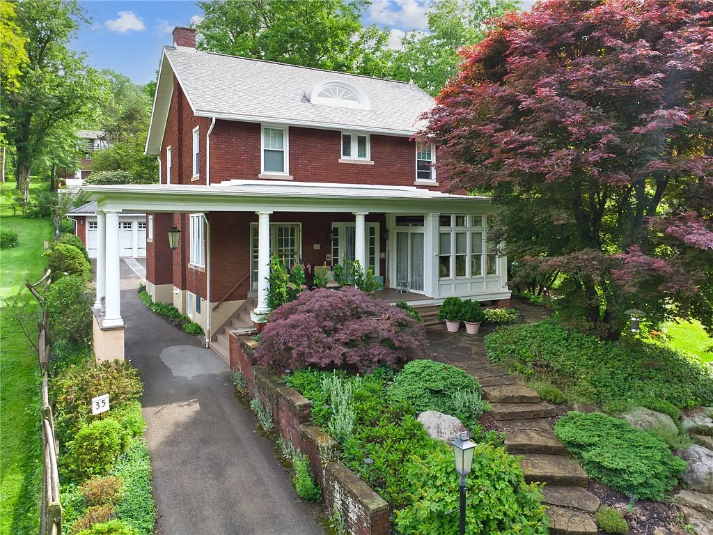 35 Pleasant Valley Rd photo 1