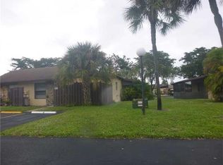 106 Gate Rd, Hollywood, FL 33024