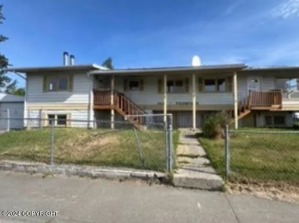 3637 Thompson Ave, Anchorage, AK 99508