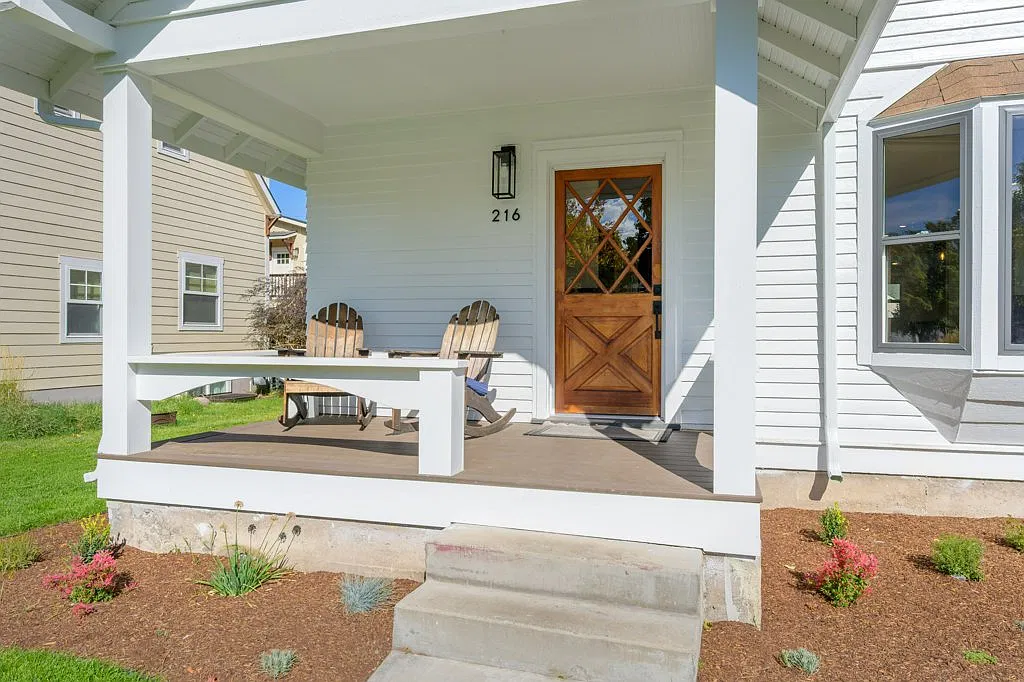4 bed, 1800 sqft, $3,100 — Photo 4