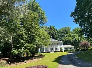 695 Fair Oaks Mnr, Sandy Springs, GA 30327