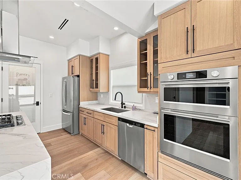 17511 Leafwood Ln — Photo 9