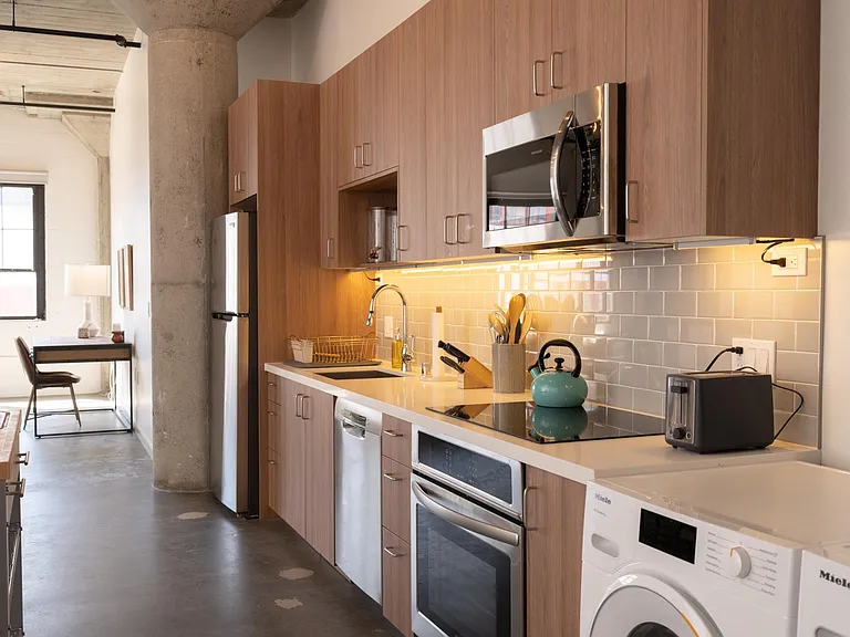 STOREHOUSE LOFTS — Photo 24