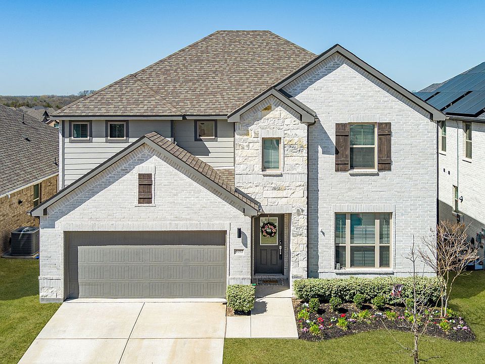 1st image of 4017 Mapleleaf Pass