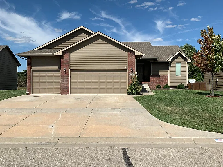 14302 W Willoughby Cir — Photo 1