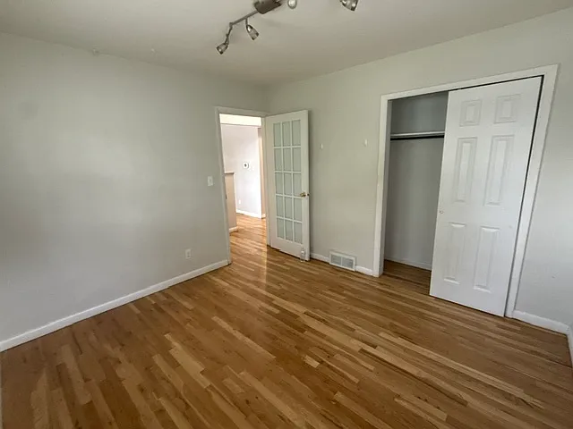 1234 W Prospect Rd — Photo 21